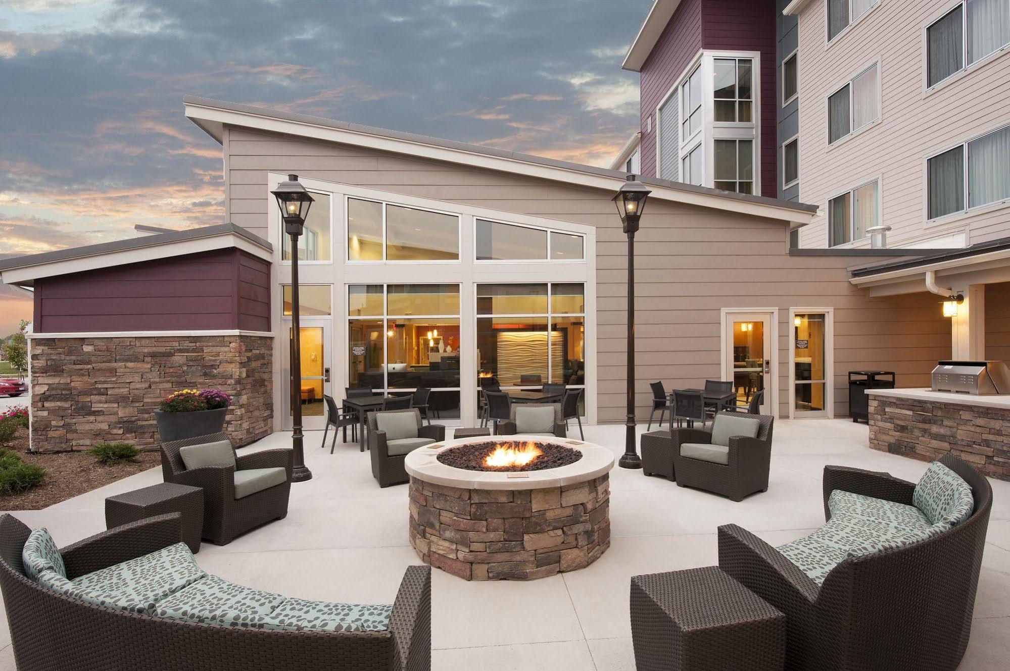 Residence Inn By Marriott Bloomington Exteriör bild